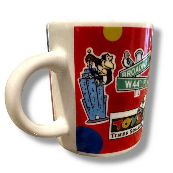 Toys “R” Us Times Square NYC Souvenir Mug – Laura - Picture 3 of 6
